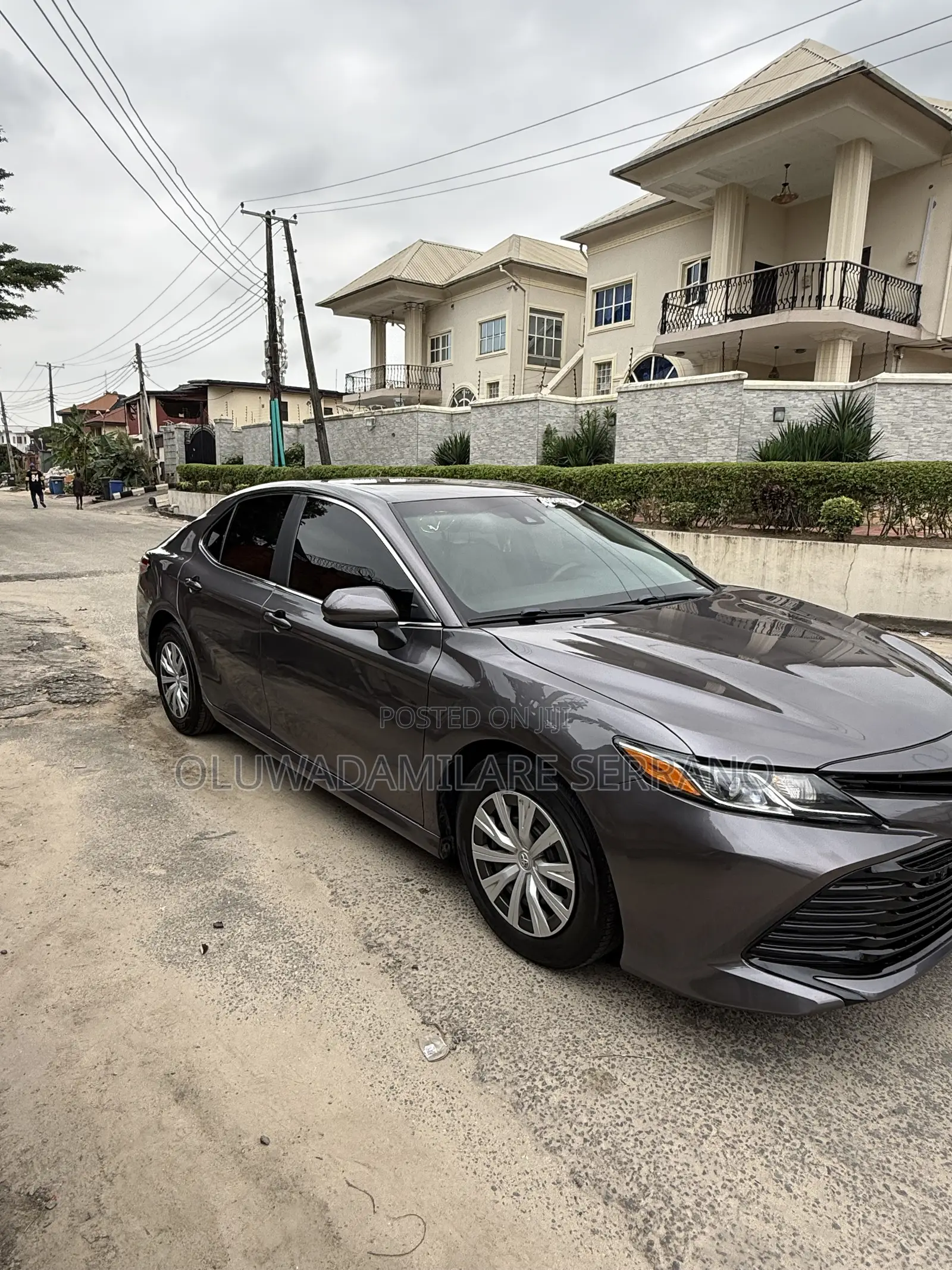 Toyota Camry L FWD (2.5L 4cyl 8AM) 2018 Gray