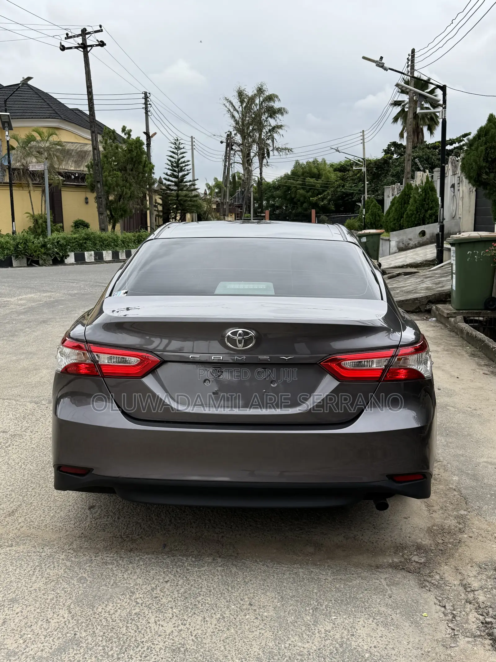 Toyota Camry L FWD (2.5L 4cyl 8AM) 2018 Gray