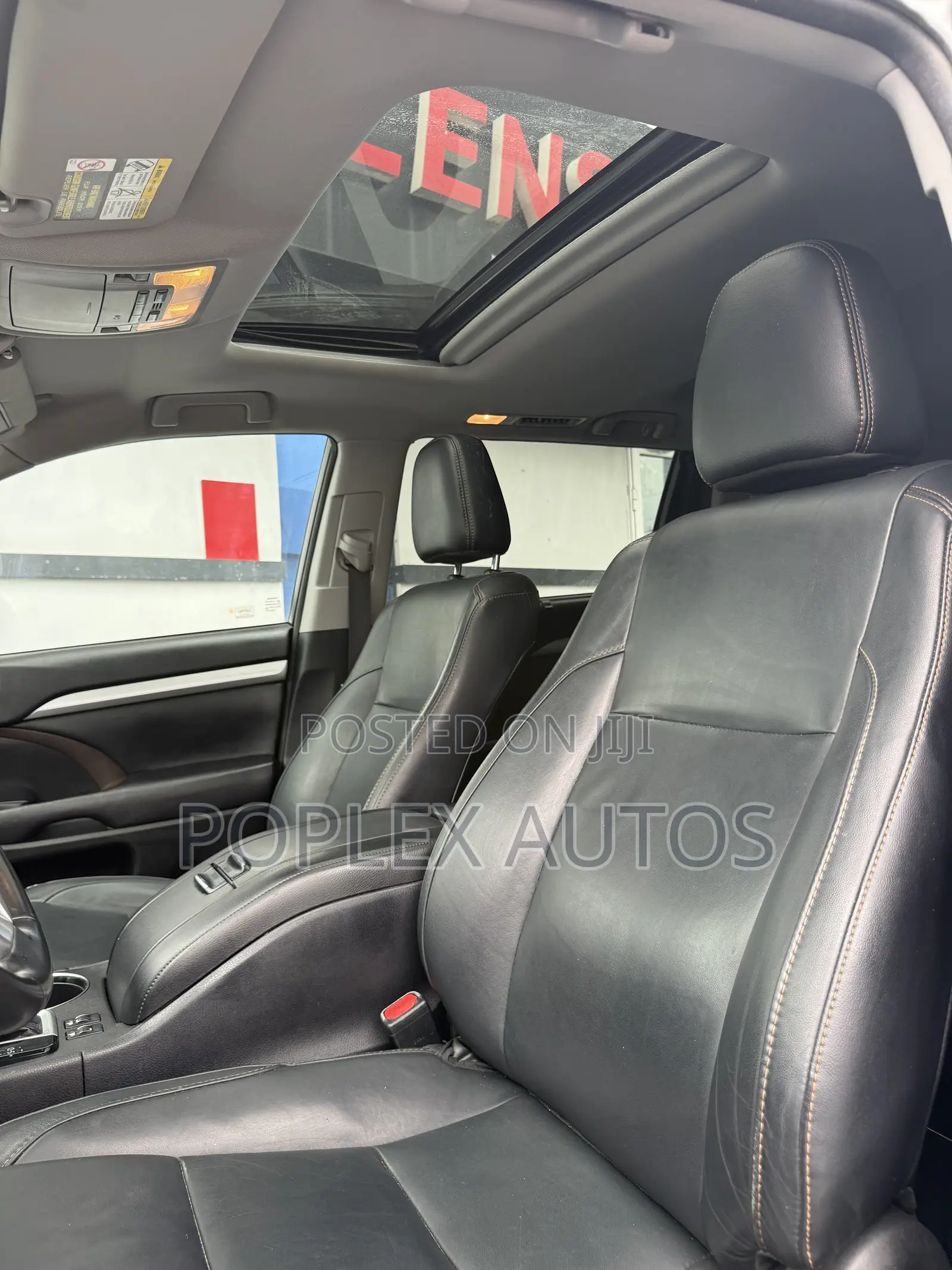 Toyota Highlander XLE 4x4 V6 (3.5L 6cyl 8A) 2017 Silver