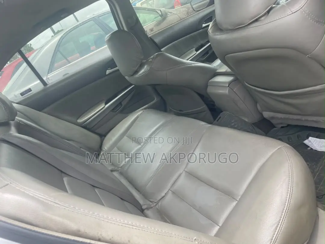 Honda Accord 2006 Silver
