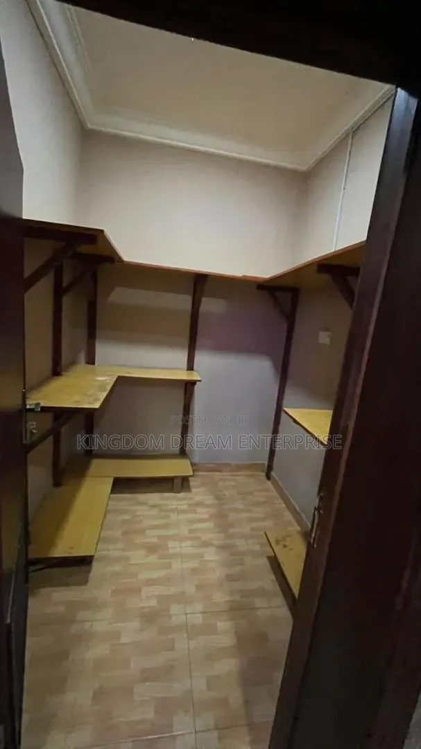 5bdrm Duplex in Osapa London Lekki for rent