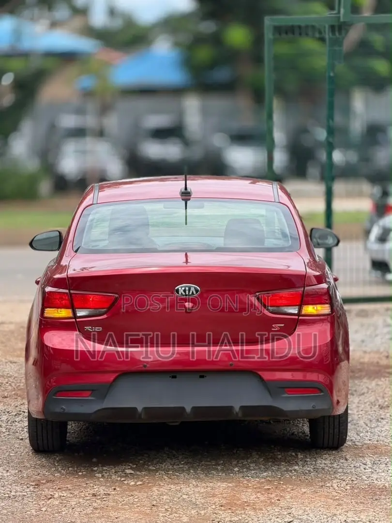 Kia Rio 2021 Red