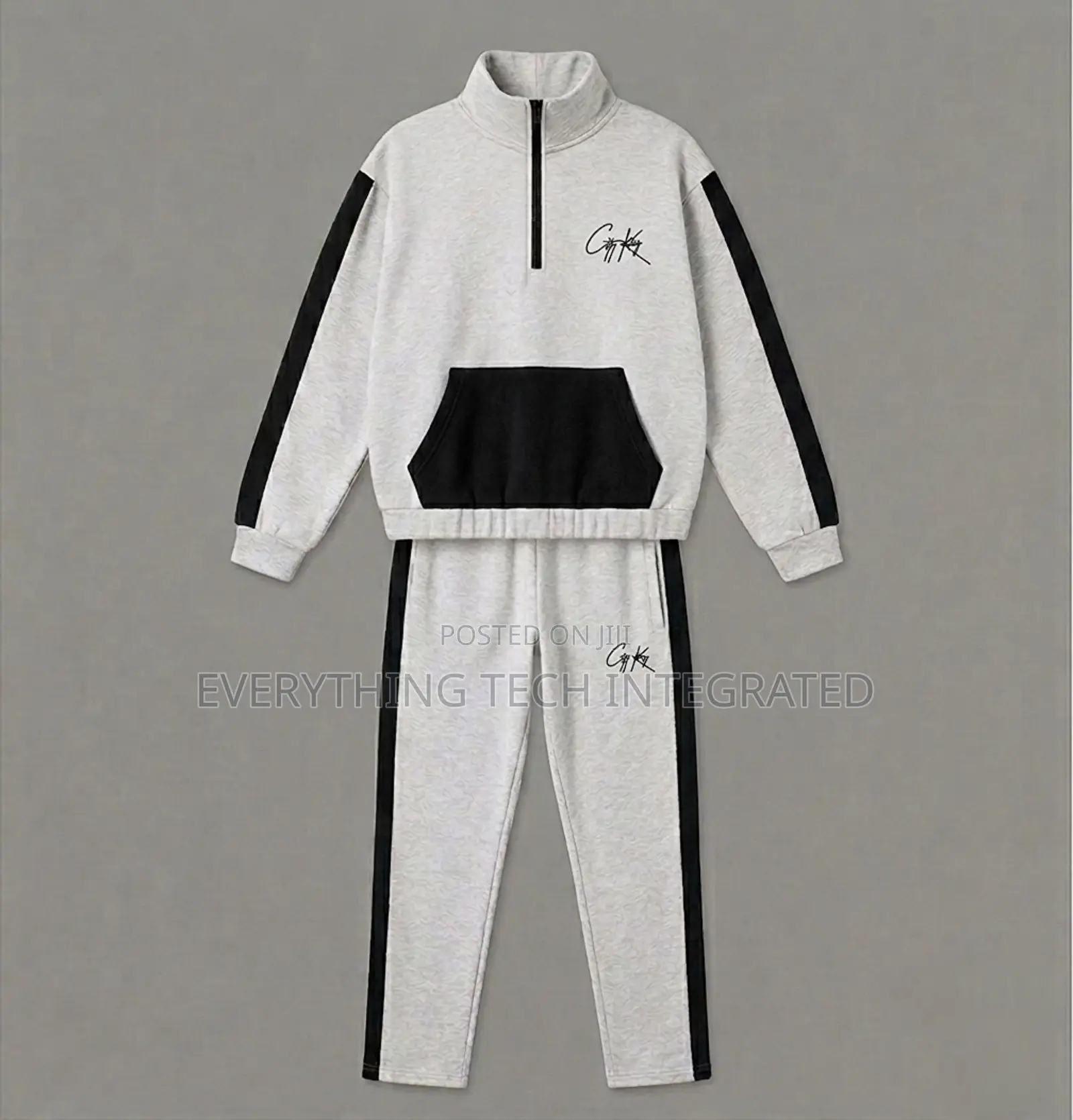 Quarter Zip Pullover Sweatshirt With Joggers Pant