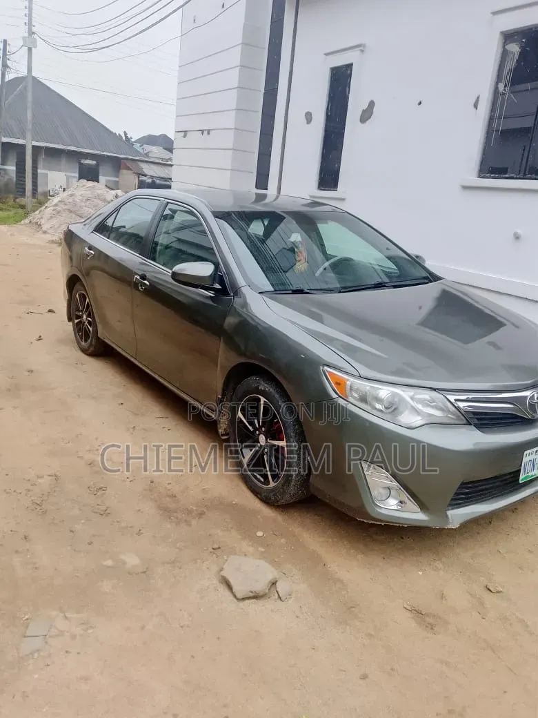 Toyota Camry 2013 Gray