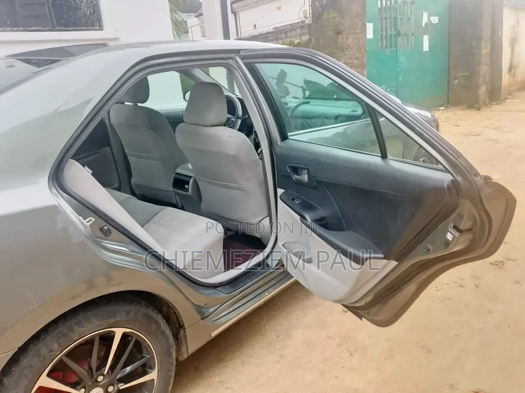 Toyota Camry 2013 Gray