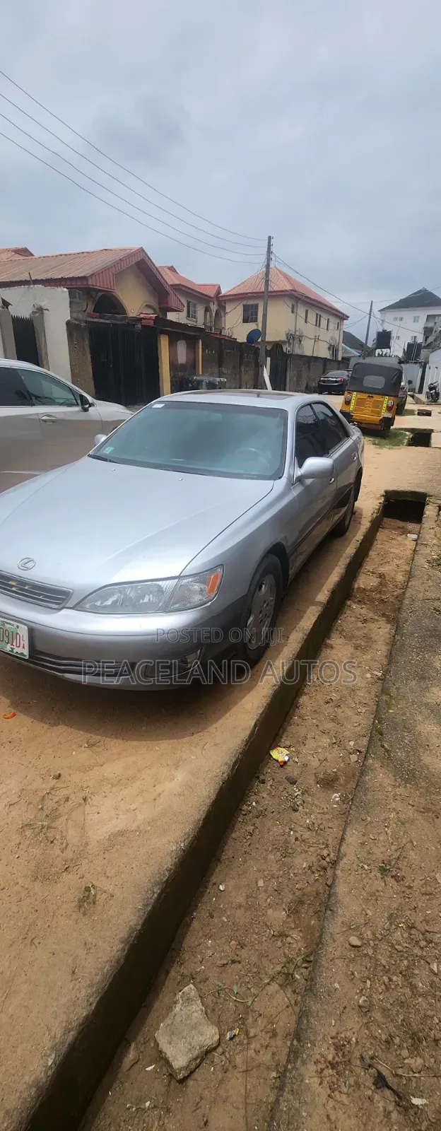 Lexus ES 300 2000 Silver