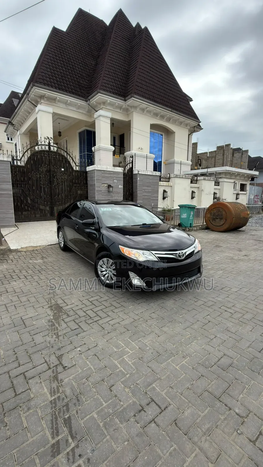 Toyota Camry LE 4dr Sedan (2.5L 4cyl 6A) 2012 Black