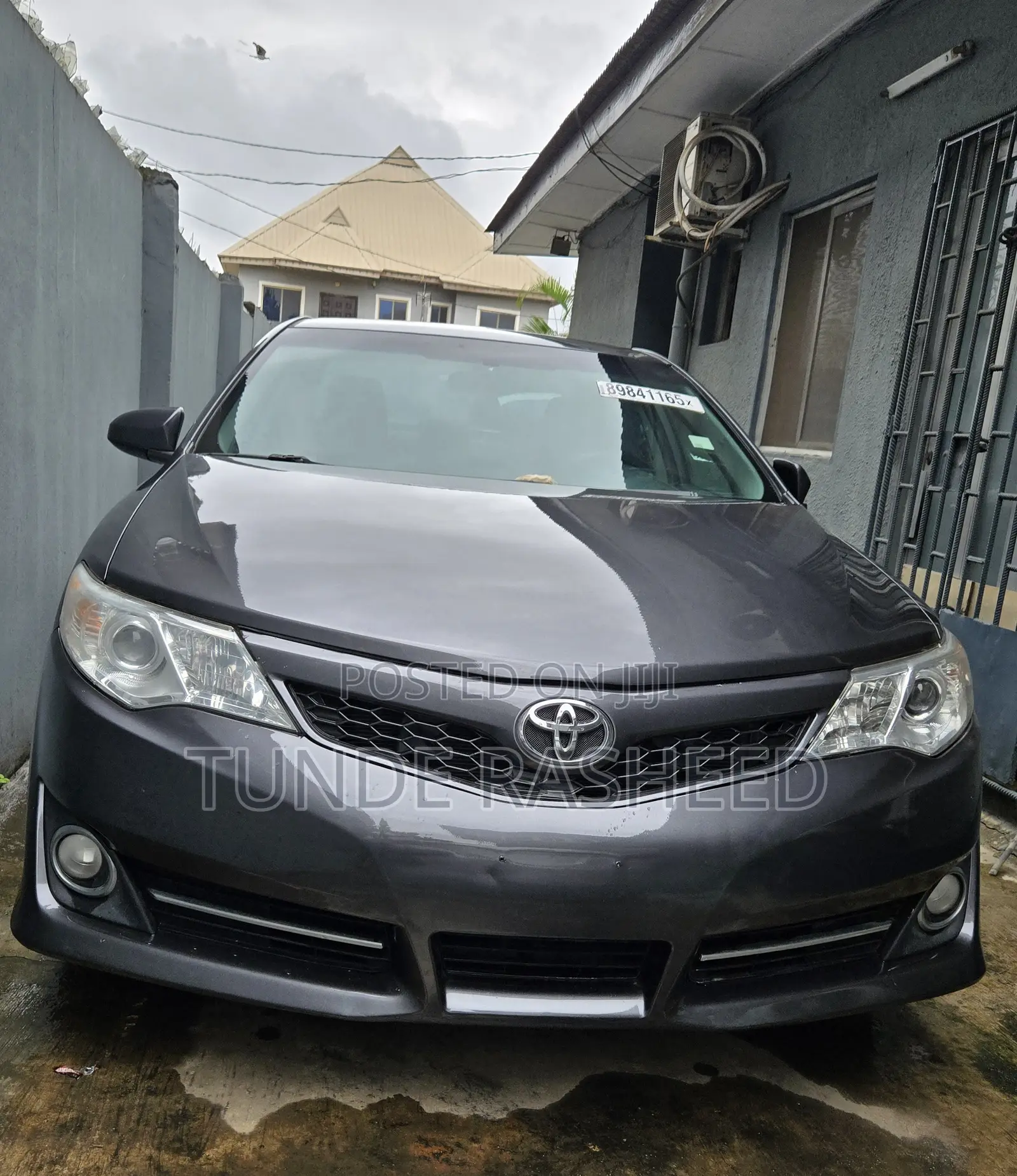 Toyota Camry SE 4dr Sedan (2.5L 4cyl 6A) 2013 Gray
