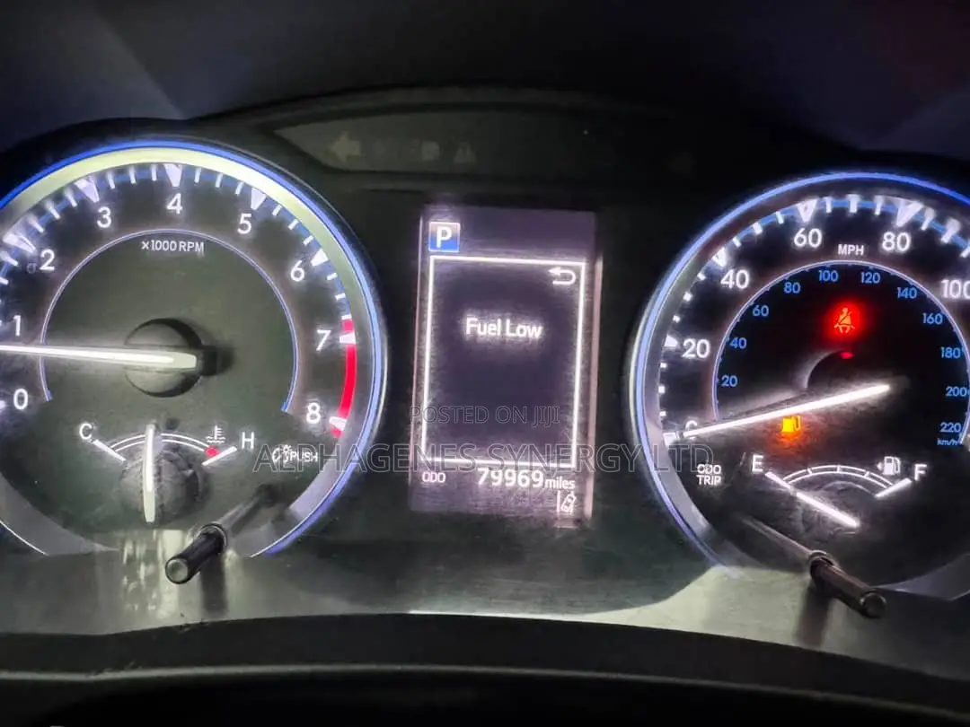 Toyota Highlander XLE 4x4 V6 (3.5L 6cyl 8A) 2018 Black