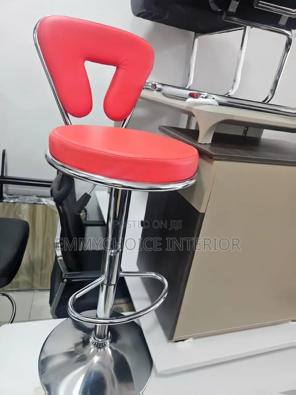 Adjustable Bar Stool With Backrest