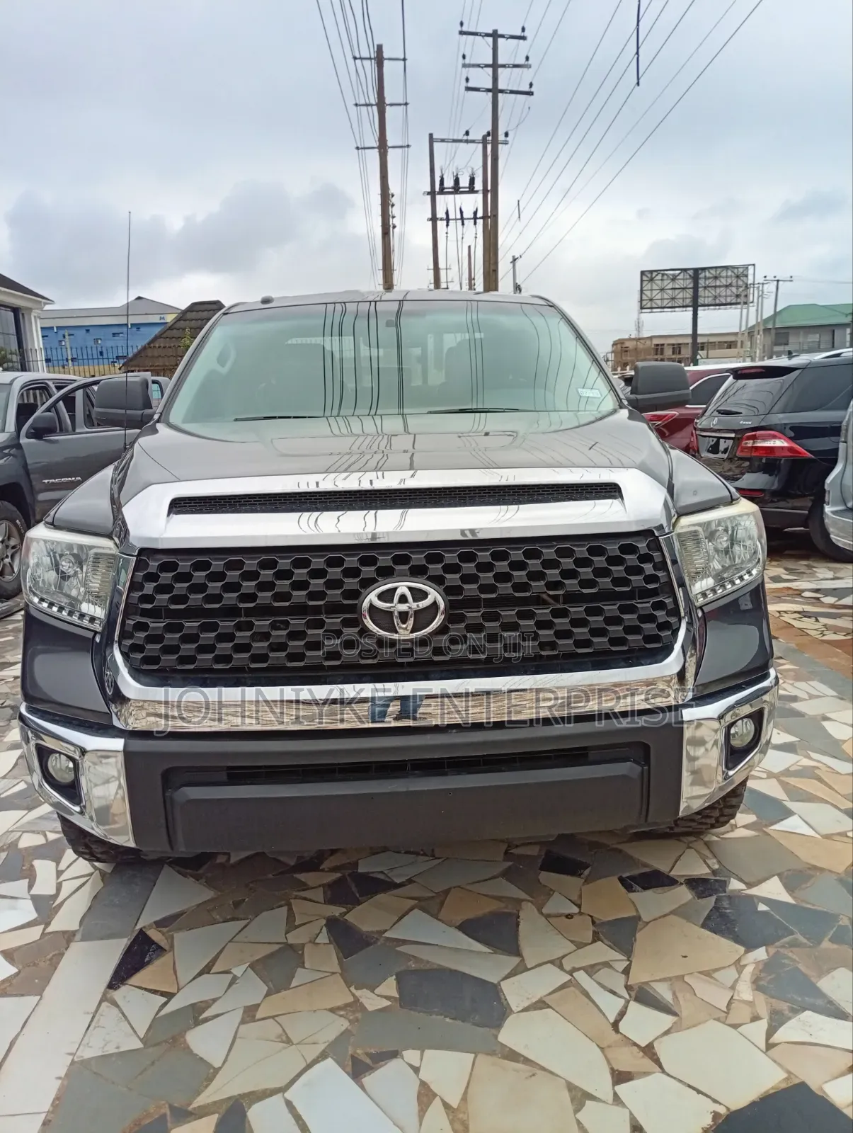 Toyota Tundra 2016 Gray