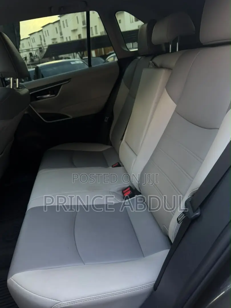 Toyota RAV4 2020 Gray