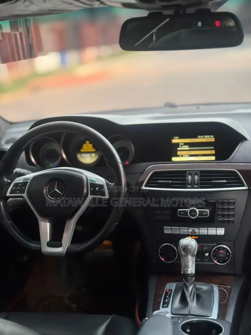 Mercedes-Benz C300 2013 Black