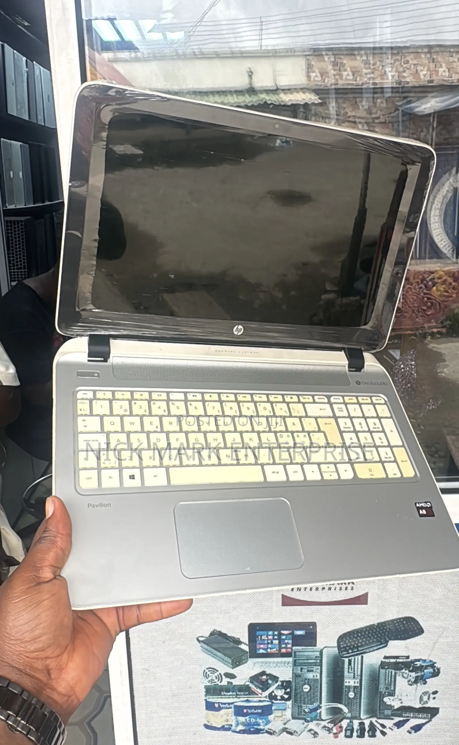 Laptop HP 15 8GB AMD A8 HDD 500GB