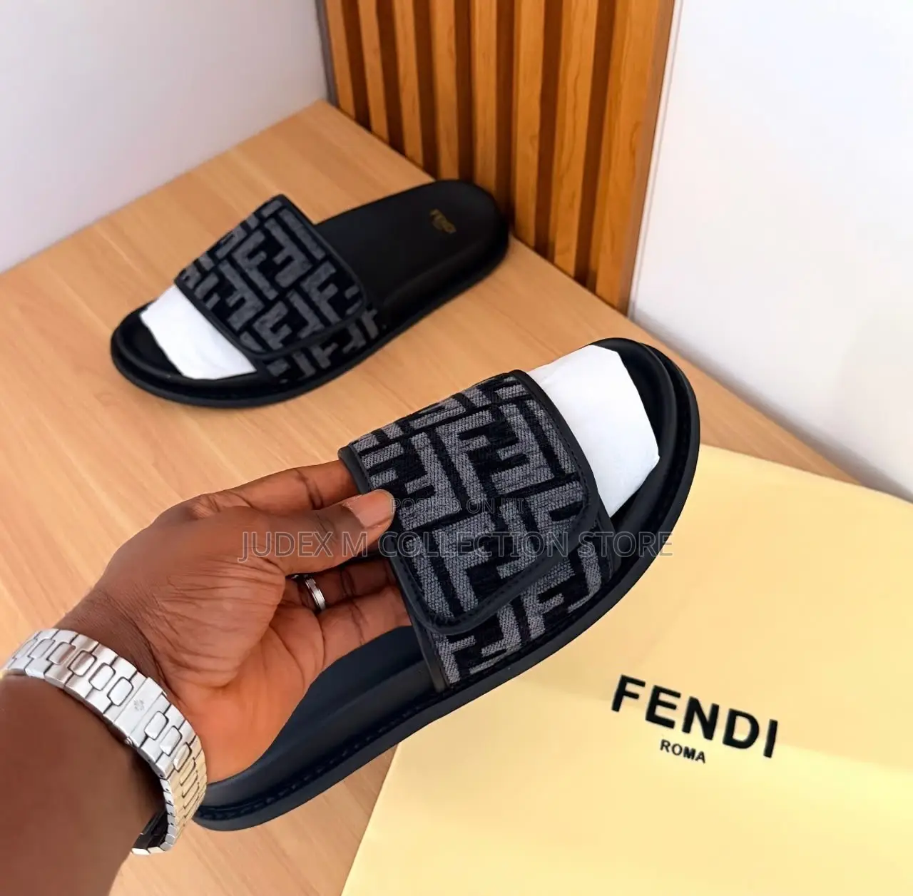 New Classic Luxury-Inspired Pam Slippers