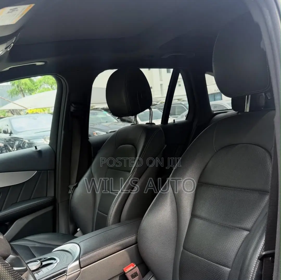 Mercedes-Benz GLC-Class 2019 Brown