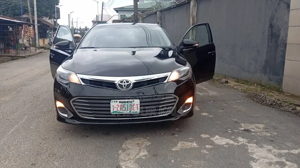 Toyota Avalon XLE 4dr Sedan (3.5L 6cyl 6A) 2014 Black