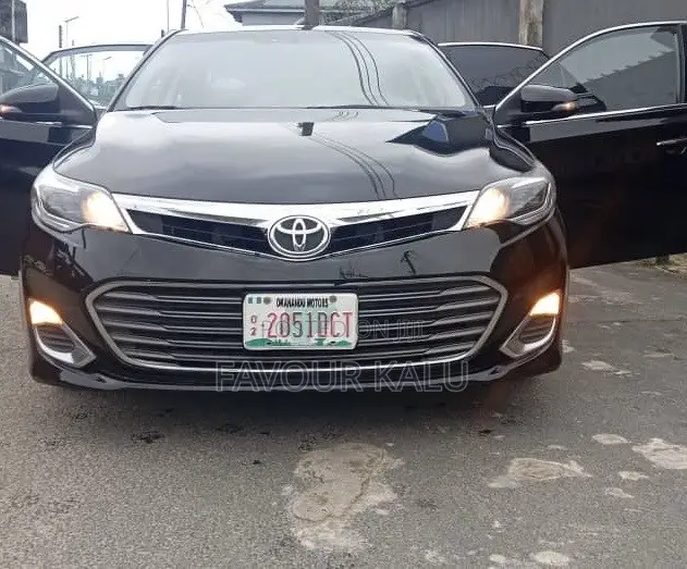 Toyota Avalon XLE 4dr Sedan (3.5L 6cyl 6A) 2014 Black