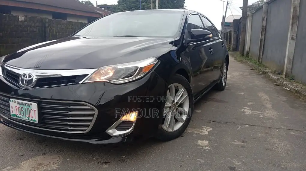 Toyota Avalon XLE 4dr Sedan (3.5L 6cyl 6A) 2014 Black