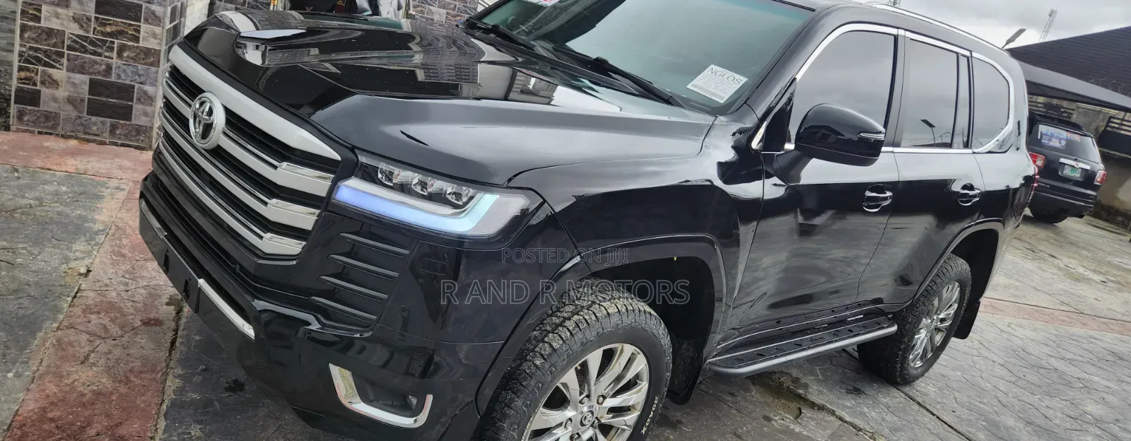 Toyota Land Cruiser 2010 Black