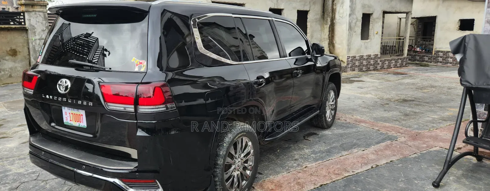 Toyota Land Cruiser 2010 Black