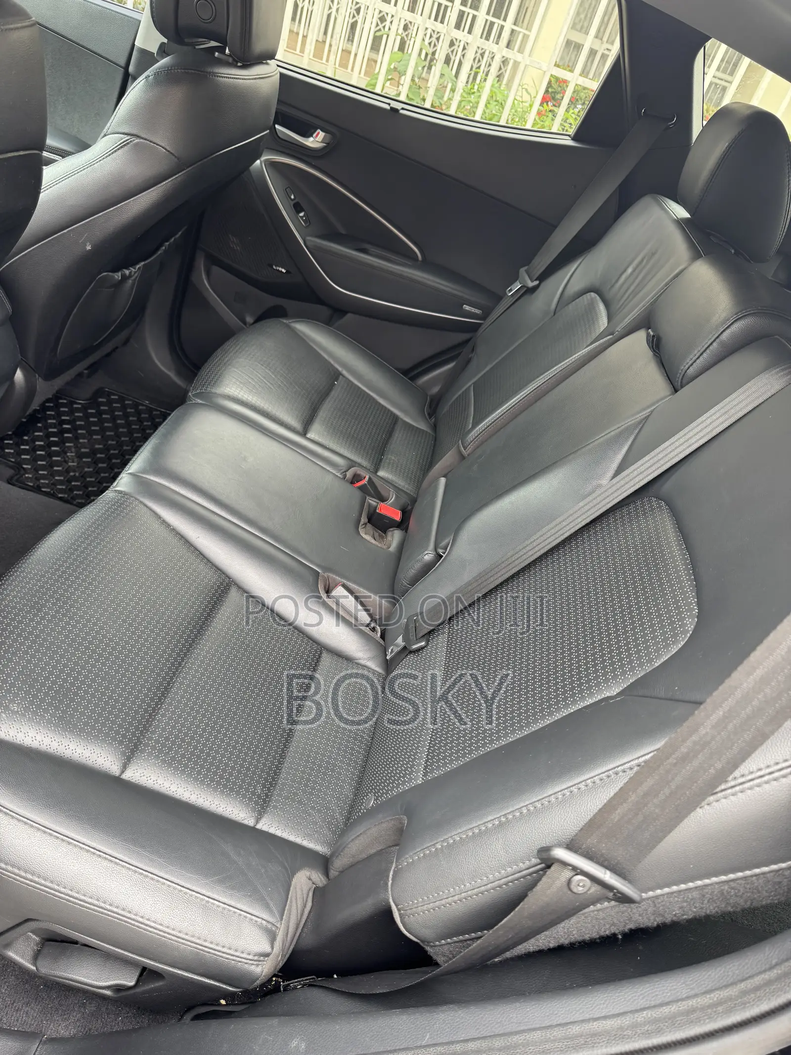 Hyundai Santa Fe 2015 Black