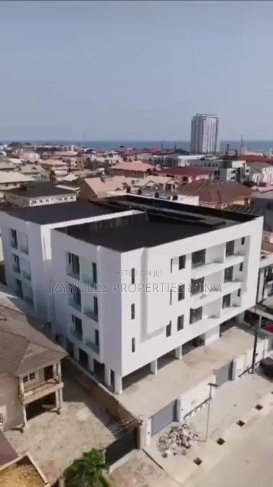 2bdrm Apartment in Lekki Phase 1 for sale