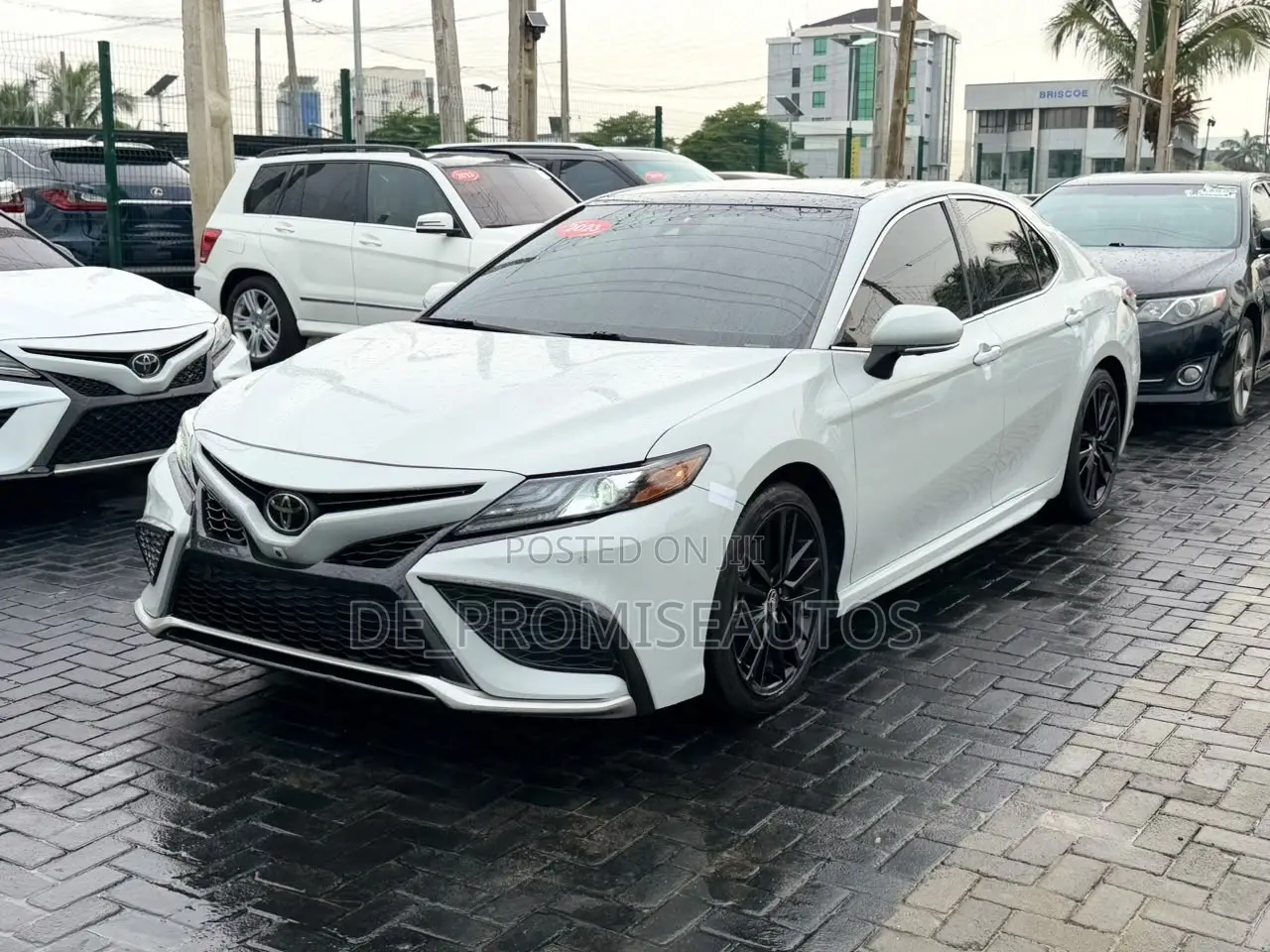Toyota Camry XSE V6 2023 White