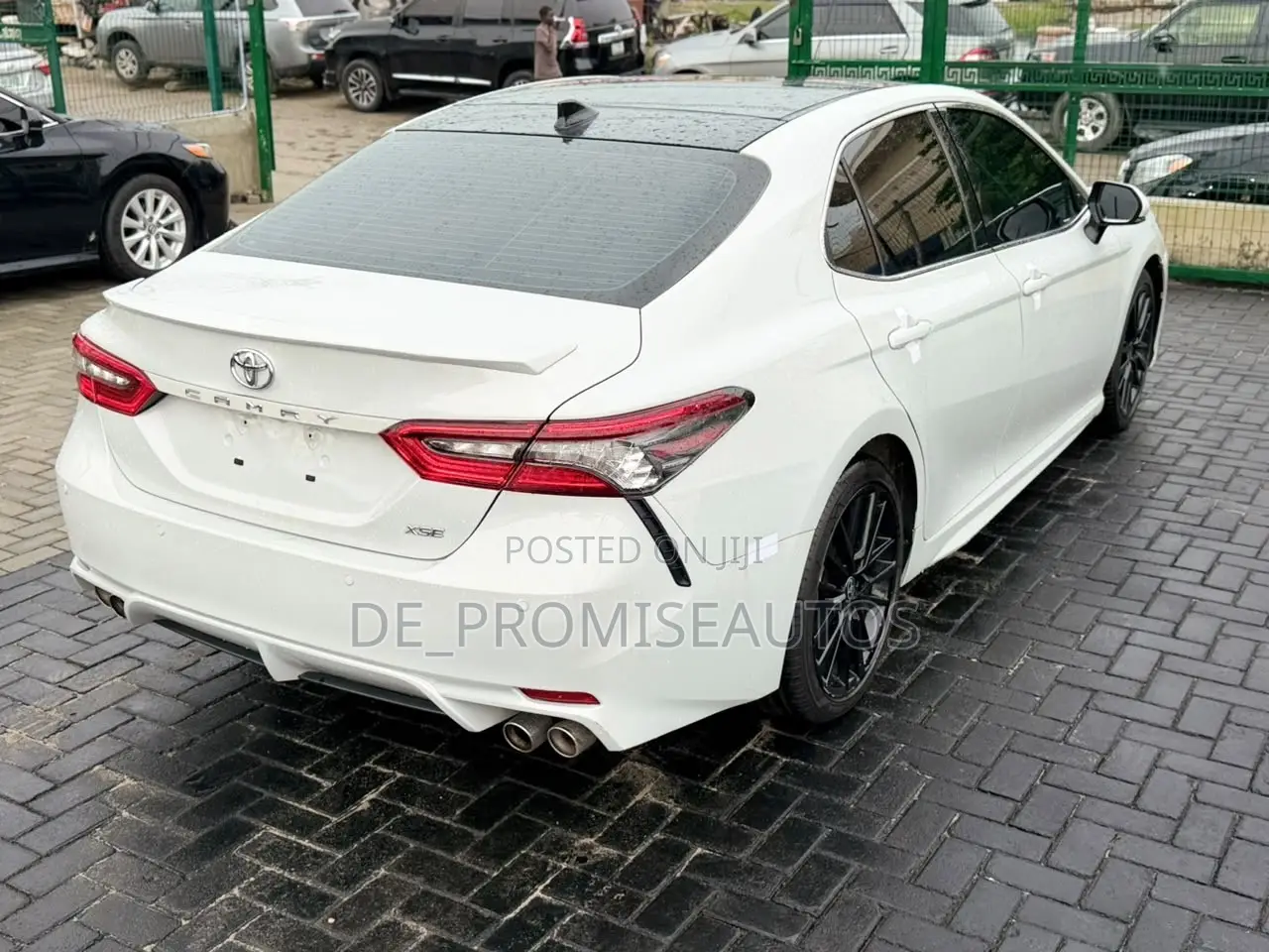 Toyota Camry XSE V6 2023 White