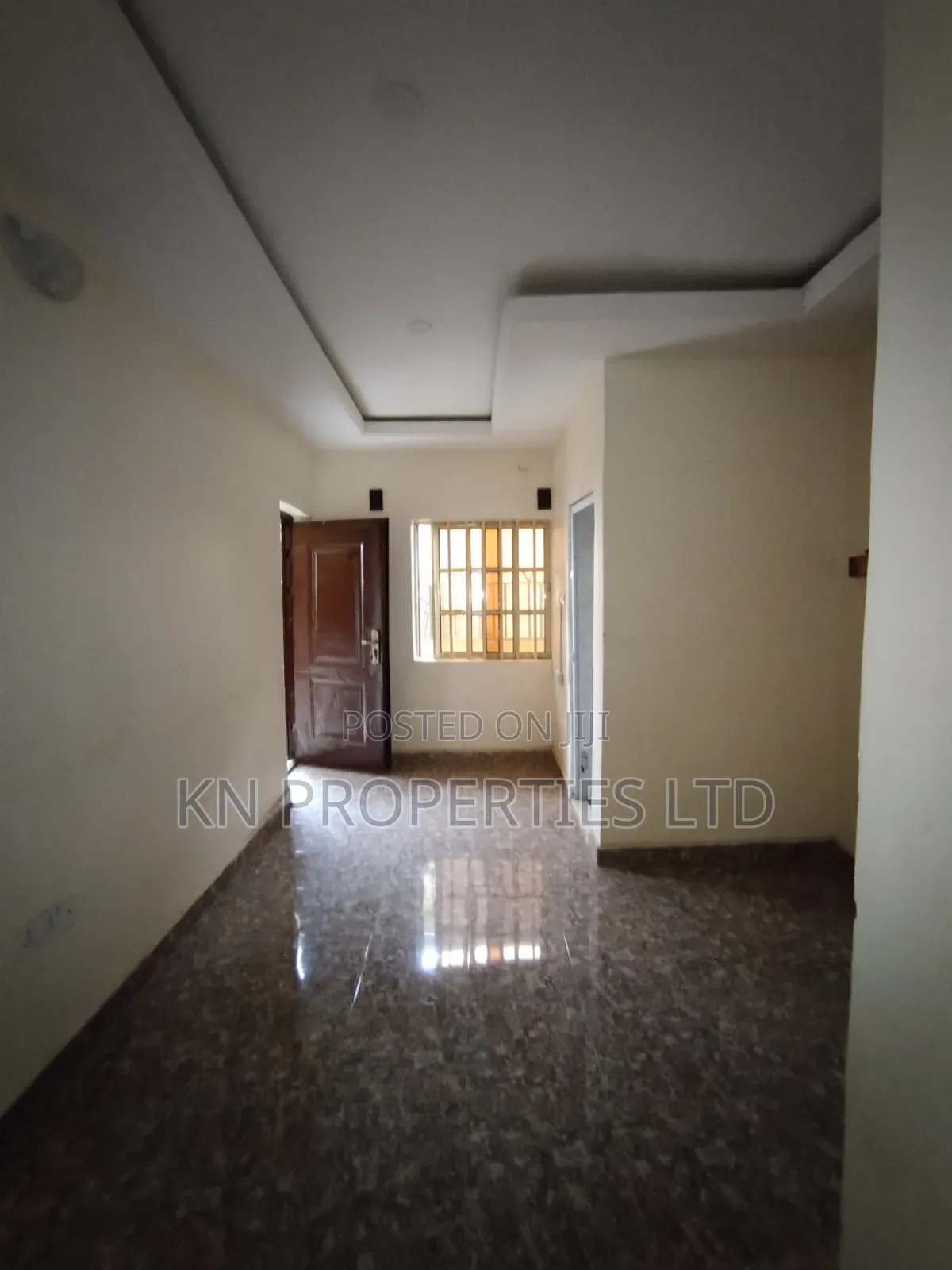 1bdrm Block of Flats in Area 1 for rent