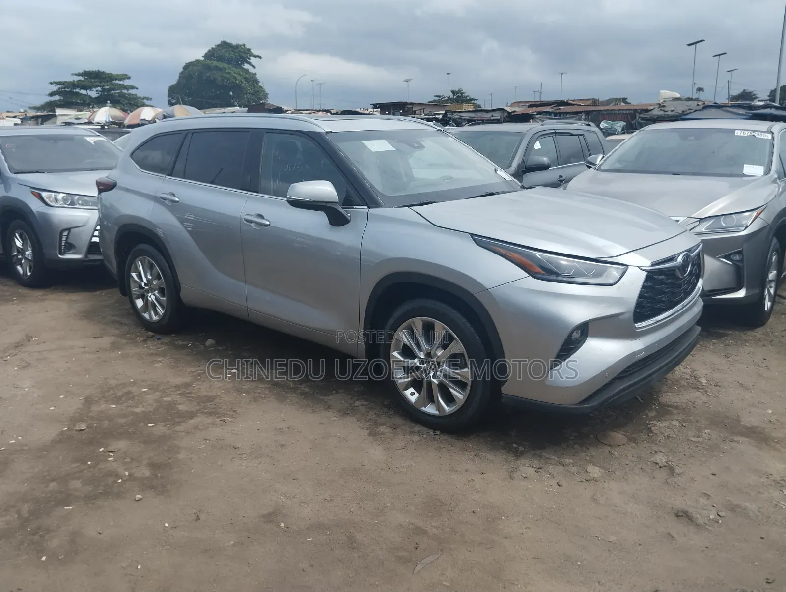 Toyota Highlander 2022 Silver