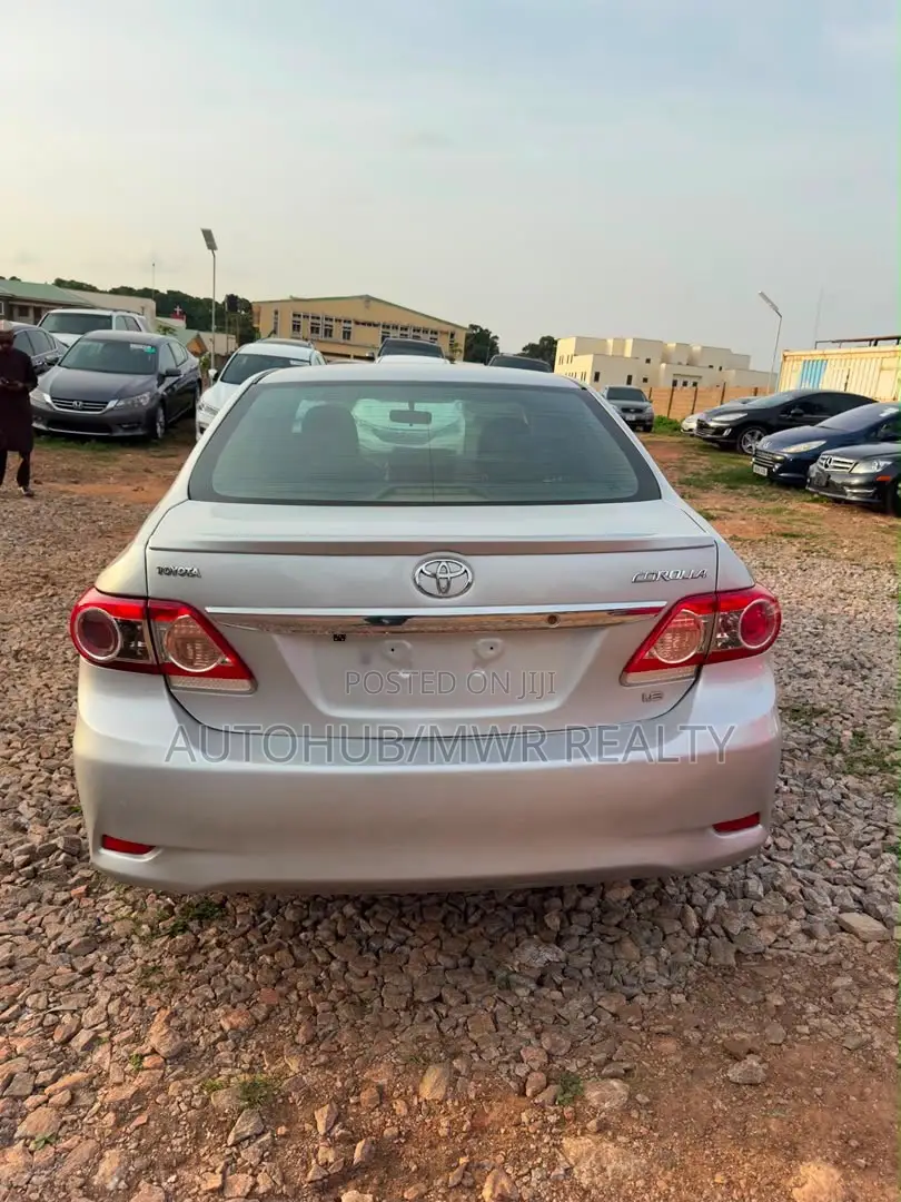 Toyota Corolla 2013 Silver
