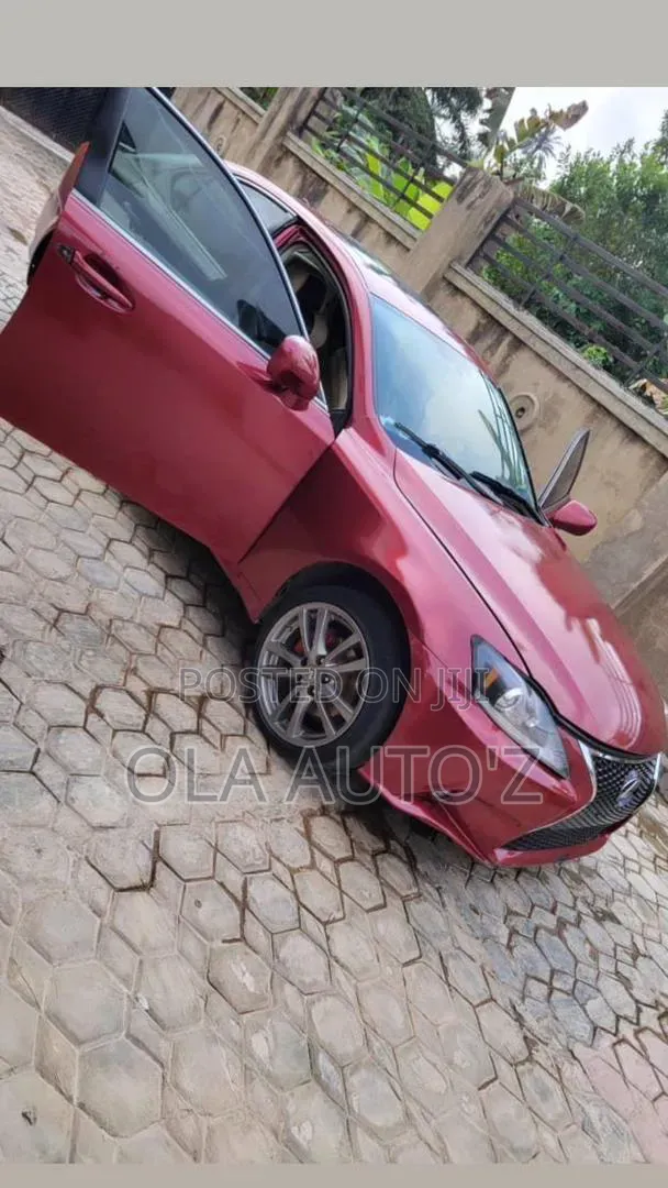 Lexus IS 2008 Red