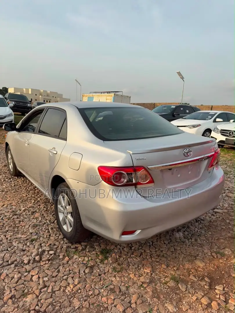 Toyota Corolla 2013 Silver