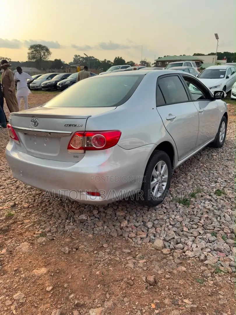 Toyota Corolla 2013 Silver