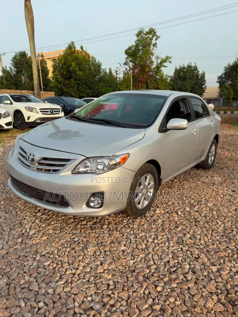 Toyota Corolla 2013 Silver