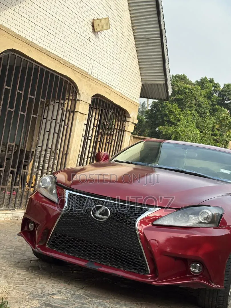 Lexus IS 2008 Red