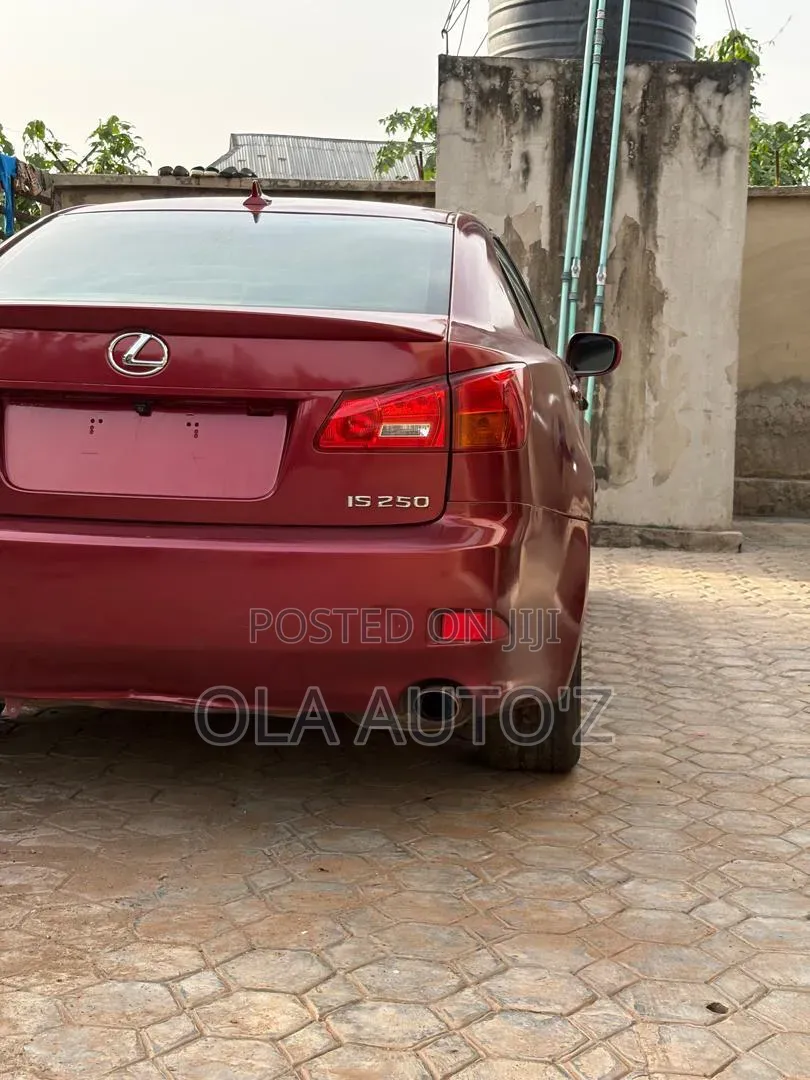 Lexus IS 2008 Red