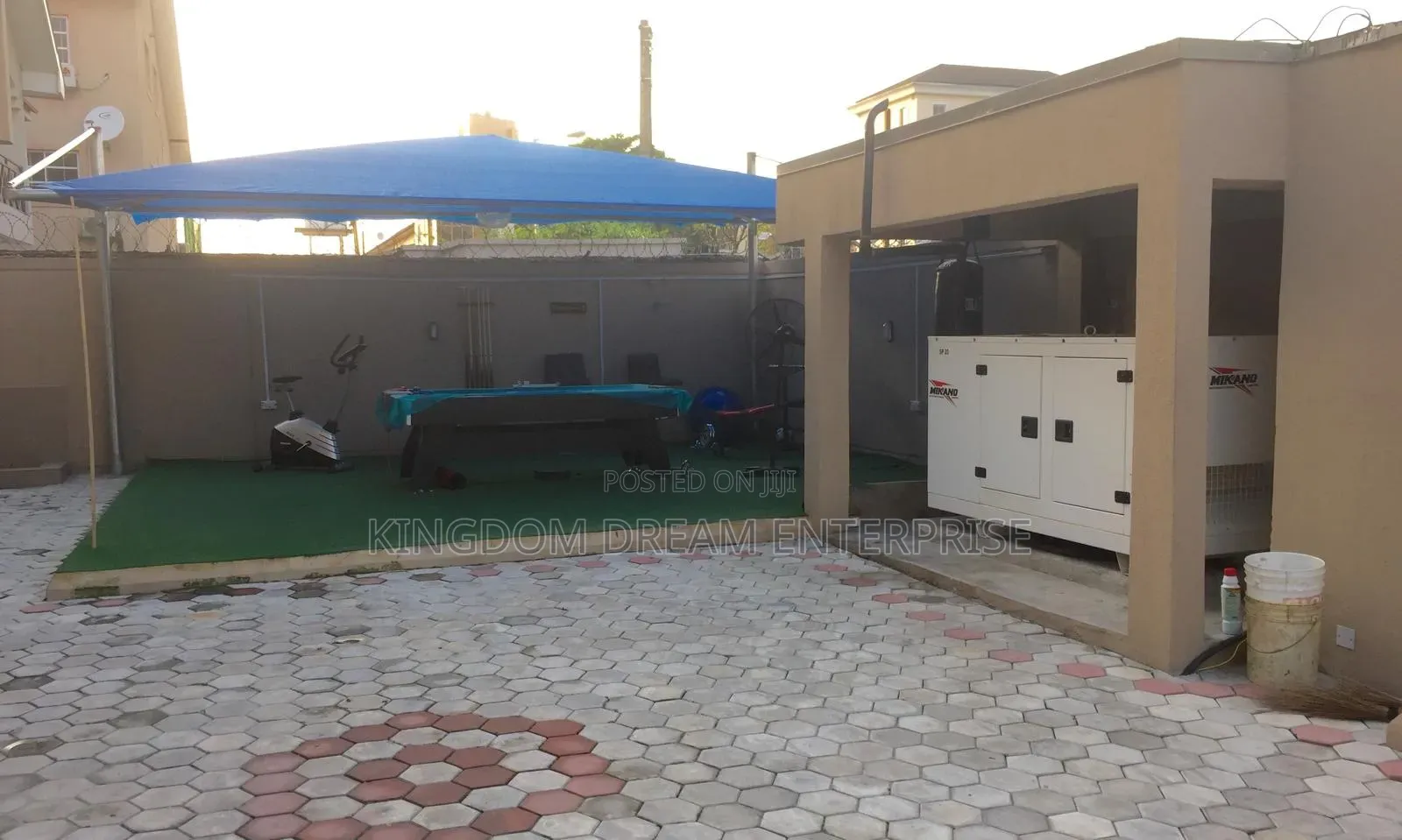 4bdrm Duplex in Off Admiralty Way for sale