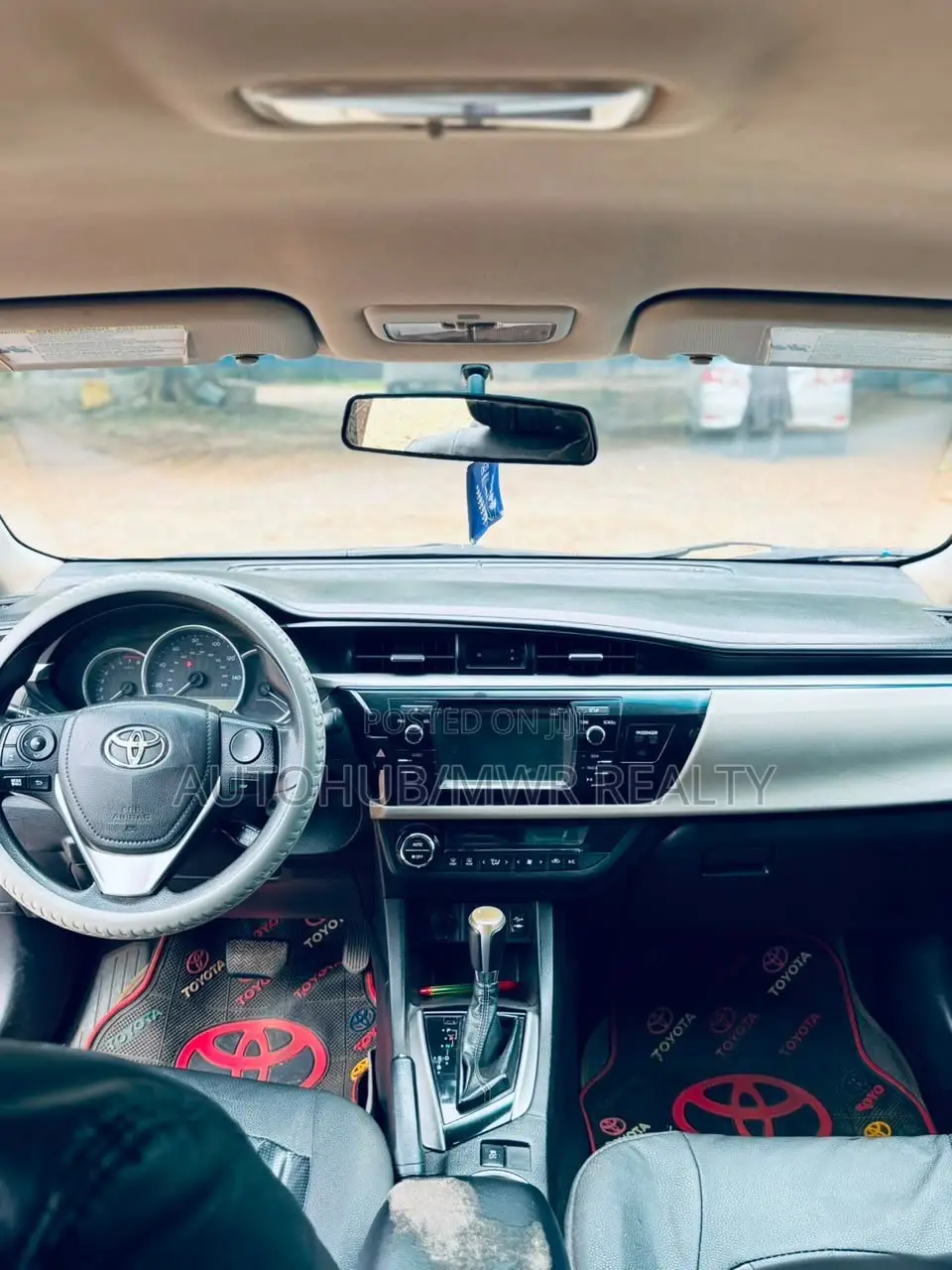 Toyota Corolla 2015 Silver