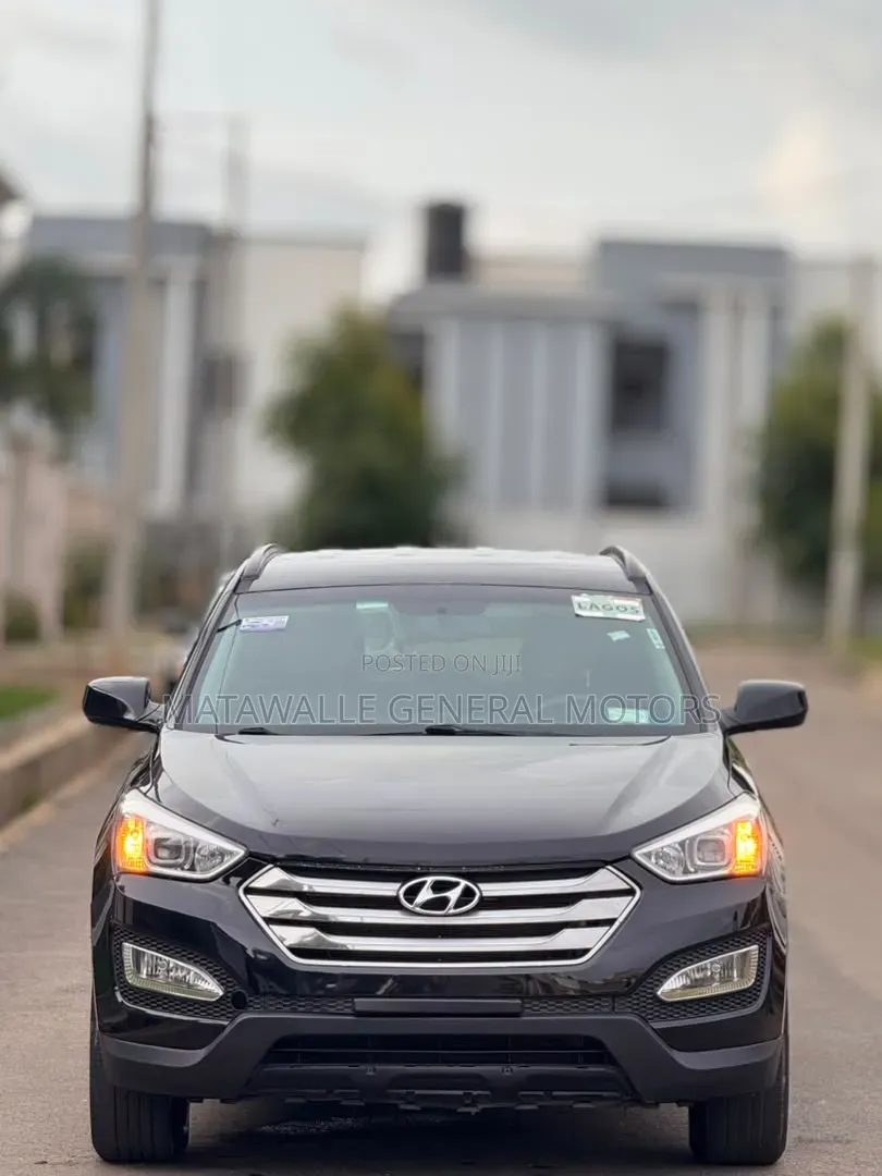Hyundai Santa Fe 2013 Black