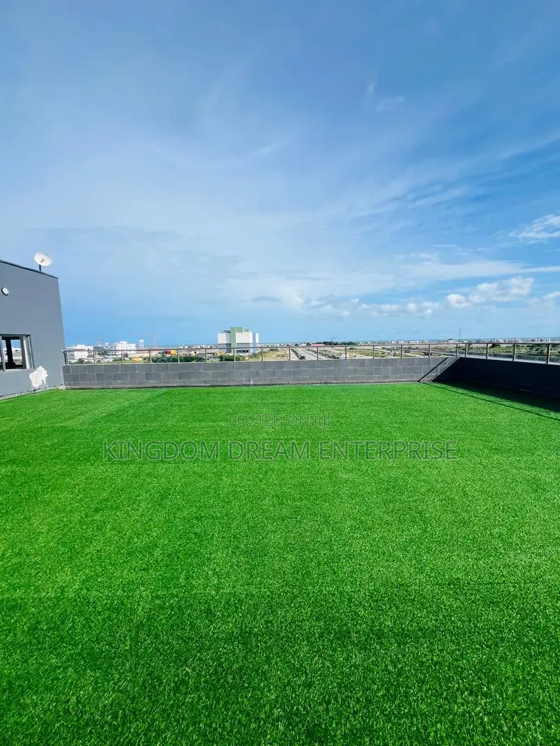 Commercial SPACE for Lounge, Sky Bar,20M × 2 Years 200sqm
Jakande