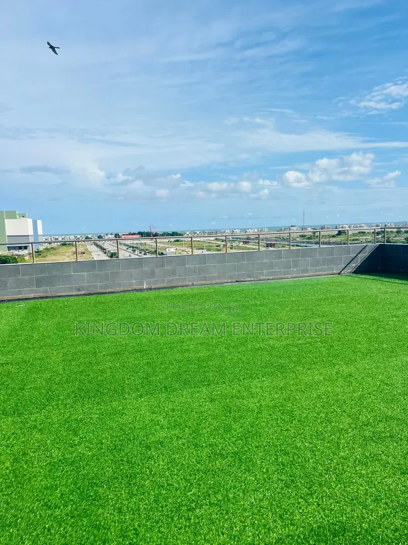 Commercial SPACE for Lounge, Sky Bar,20M × 2 Years 200sqm
Jakande