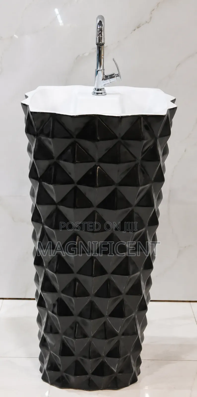 Luxury Black White Tall Pedestal Wash Basin With Faucet