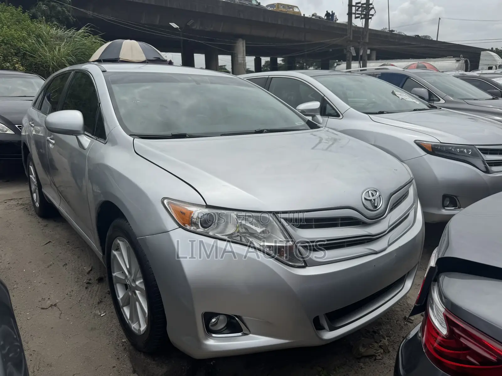 Toyota Venza 2010 Silver