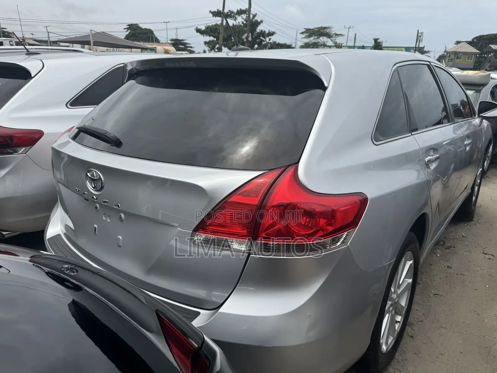 Toyota Venza 2010 Silver
