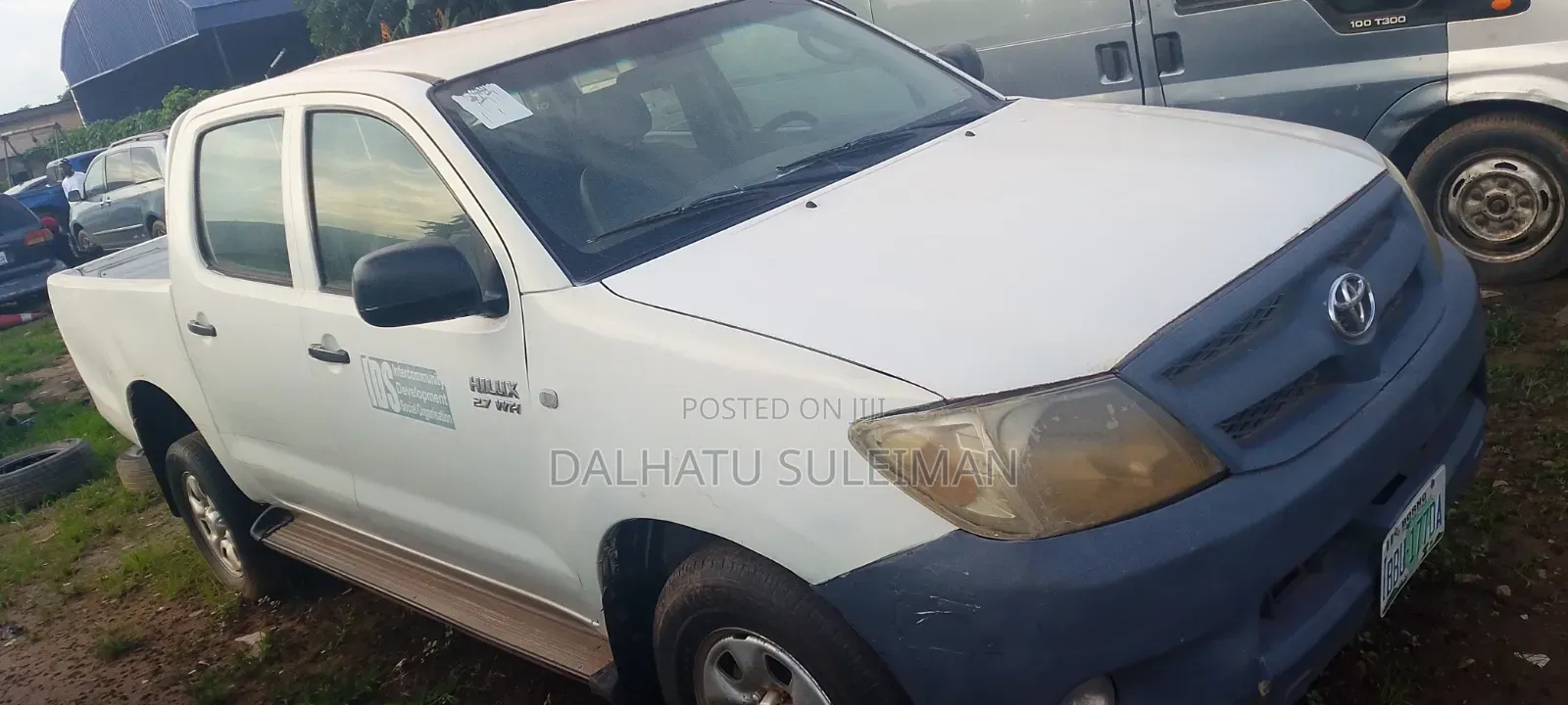 Toyota Hilux 2010 White