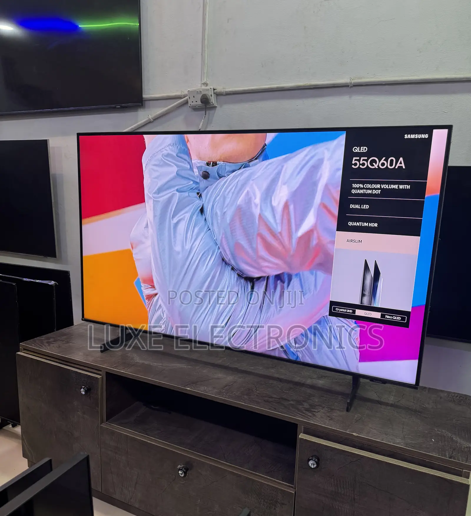 Samsung 55 Inch Airslim QLED Uk Spec Smart TV