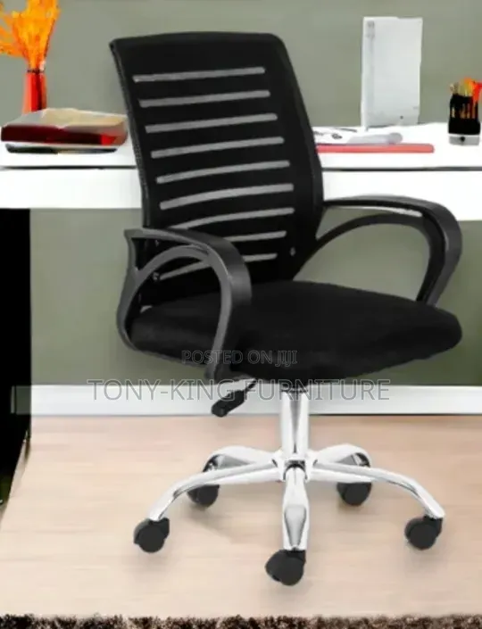 Modern Black Mesh Office Chair a Breathable Curved Backrest