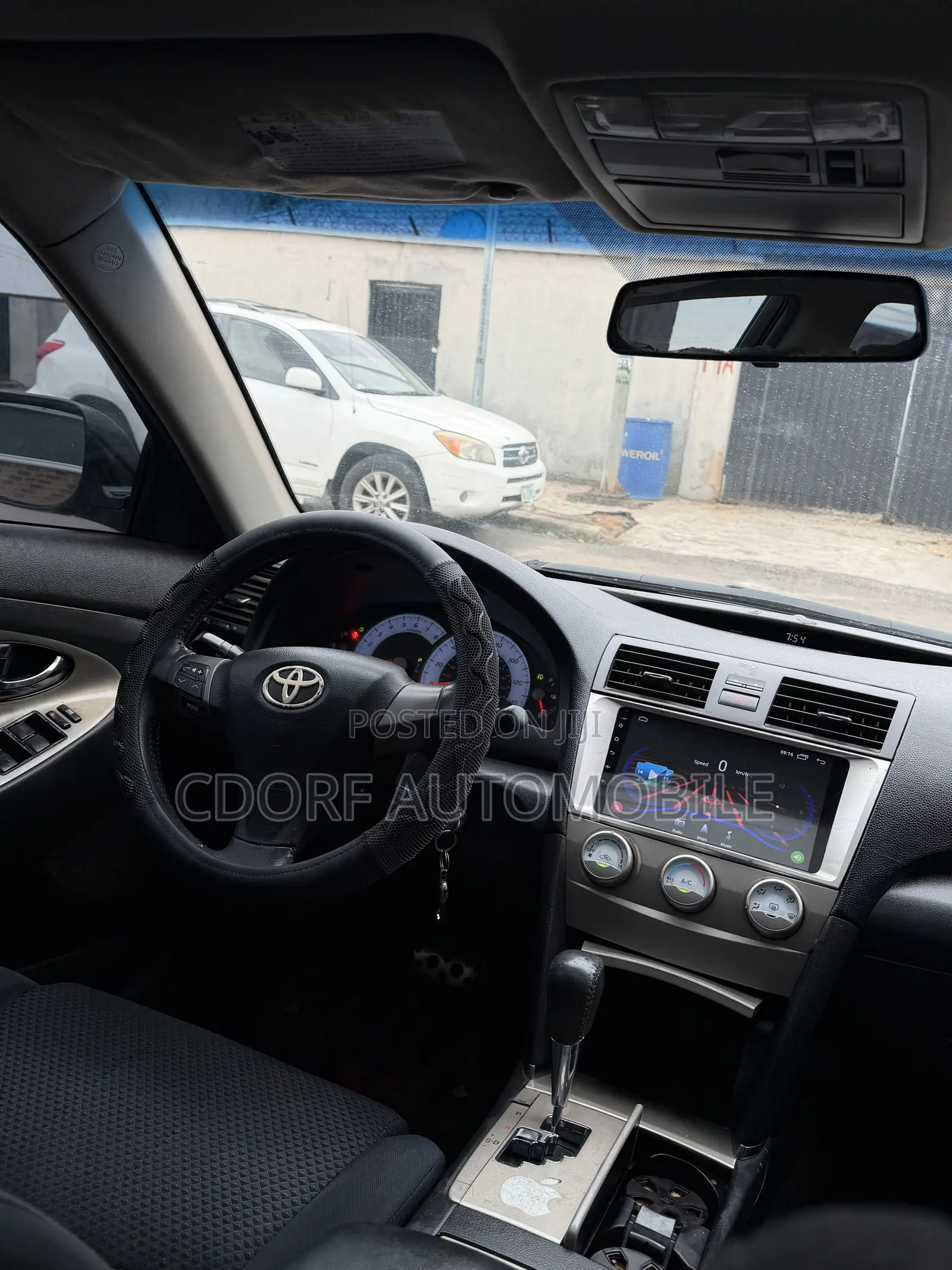 Toyota Camry SE 4dr Sedan (2.5L 4cyl 6A) 2011 Silver